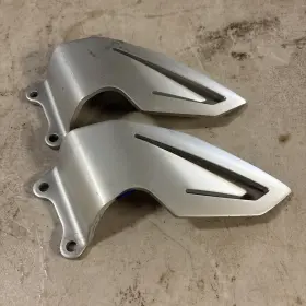 T2081935 Triumph Daytona 675 Oem Heel Guard 2013-2017