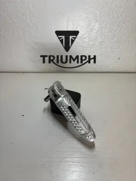 T2089804 Triumph 17-25 Street Triple 765 S Rs R Oem Right Rear Set Brake Foot Pedal