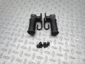 120-27433-00-00 Yamaha 2001 98-03 Vstar 650 Classic Xvs650 Rear Foot Passenger Peg Rest Bracket