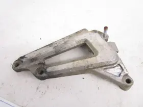 22u-27442-00-00 Yamaha 83 Xv 500 Virago Left Foot Peg Mount 1983