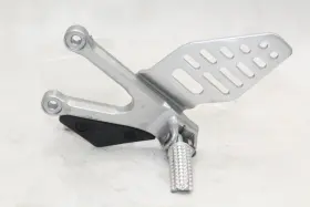 2c0-27451-00-00 Yamaha 2006-07 Yzf R6 Left Front Foot Rest Peg Step Oem