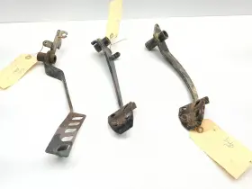 2hc-27200-00-00 Yamaha 16-25 Yxz 1000 Yxz1000r Front Gas Brake And Clutch Pedal Assembly Set Hub