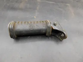2l0-27442-01 Yamaha Right Rear Footpeg Bracket 1 1978 1979 1980 1981 1982 Xs400 Special