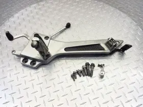 3p6-27442-00-00 Yamaha 2006 06-12 Fjr1300 Left Rearset Shifter Bracket Foot Peg Lever Pedal Oem