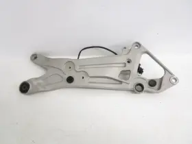 4bh-27443-00-p1 Yamaha 1993-1994 Gts 1000 Right Foot Peg Mount