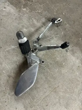 4fm-27442-02-00 Yamaha Yzf600r Yzf600 Yzf 600 Thundercat 97-07 Oem Left Rearset Footrest Shifter
