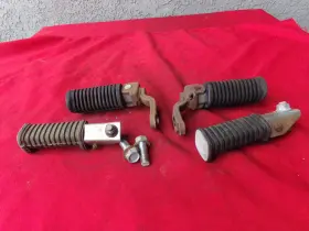 4g0-27410-00 Yamaha Xj550 Maxim Footpegs Front And Rear 1981-1983 Oem Nice Xj 550