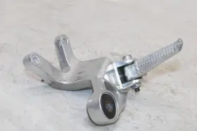 4sv-27440-00-00 Yamaha 1997 Yzf1000r Oem Right Rear Back Passenger Peg