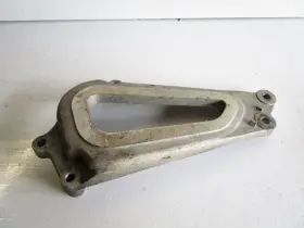 4x7-27211-00-93 Yamaha 82 Xv 750 Virago Left Side Foot Peg Bracket Mount