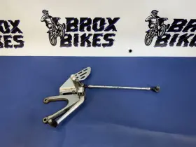 4xv-18110-10-00 Yamaha 1999 Yzf R1 Complete Shifter Linkage Shift Link Pedal