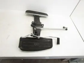 4xy-27420-10-00 Yamaha 03 Midnight Venture Xvz 1300 Front Driver Foot Boards 2002-2007