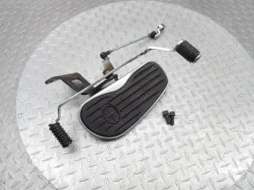 5bn-27451-00-00 Yamaha 2005 04-16 Vstar 650 Xvs650 Left Rearset Floor Board Shifter Foot Rest