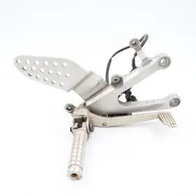 5pw-27443-00-00 Yamaha 02 03 2002 2003 Yzf R1 Right Rearset Rear Set Driver Foot Peg Shifter C72