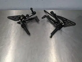 5sl-27442-01-00 Yamaha 03-04 Yzf R6 06-09 R6s Oem Front Foot Peg Step Brake Pedal Shifter Set