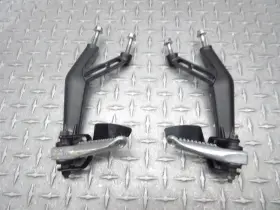 Beb-27443-00-00 Yamaha 2022 22-23 Yzfr7 Yzf R7 Rear Foot Passenger Peg Rest Bracket Left Right