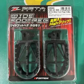 Z48-02-806 Zeta - Wide Foot Pegs Black