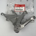 50600-MEL-D20 Oem Honda Right Rearset Foot Peg 07 Blade Used. Price: $18.02.