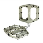 Renthal Revo-f Platform Pedals Body: Aluminum Spindle: Cr-mo 9/16 Gold New. Price: $142.93.