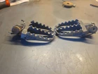 Ims Pro Series Footpegs 293111-4 For 88-04 Kawasaki Kx 500 91-96 125 250 Used. Price: $80.00.