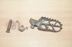 2004 Yamaha YZ250F YZ125 Right Foot Peg 5XE-27421-00-00 Used. Price: $24.99.