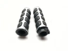 05-10 Kawasaki Vulcan VN2000D1 Front Left Right Kuryakyn Iso Grips Set Used. Price: $36.11.