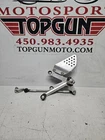 1993 - 1997 Honda CBR900RR CBR954RR Left Driver Footrest Shifter D'occasion. Price: $69.82.